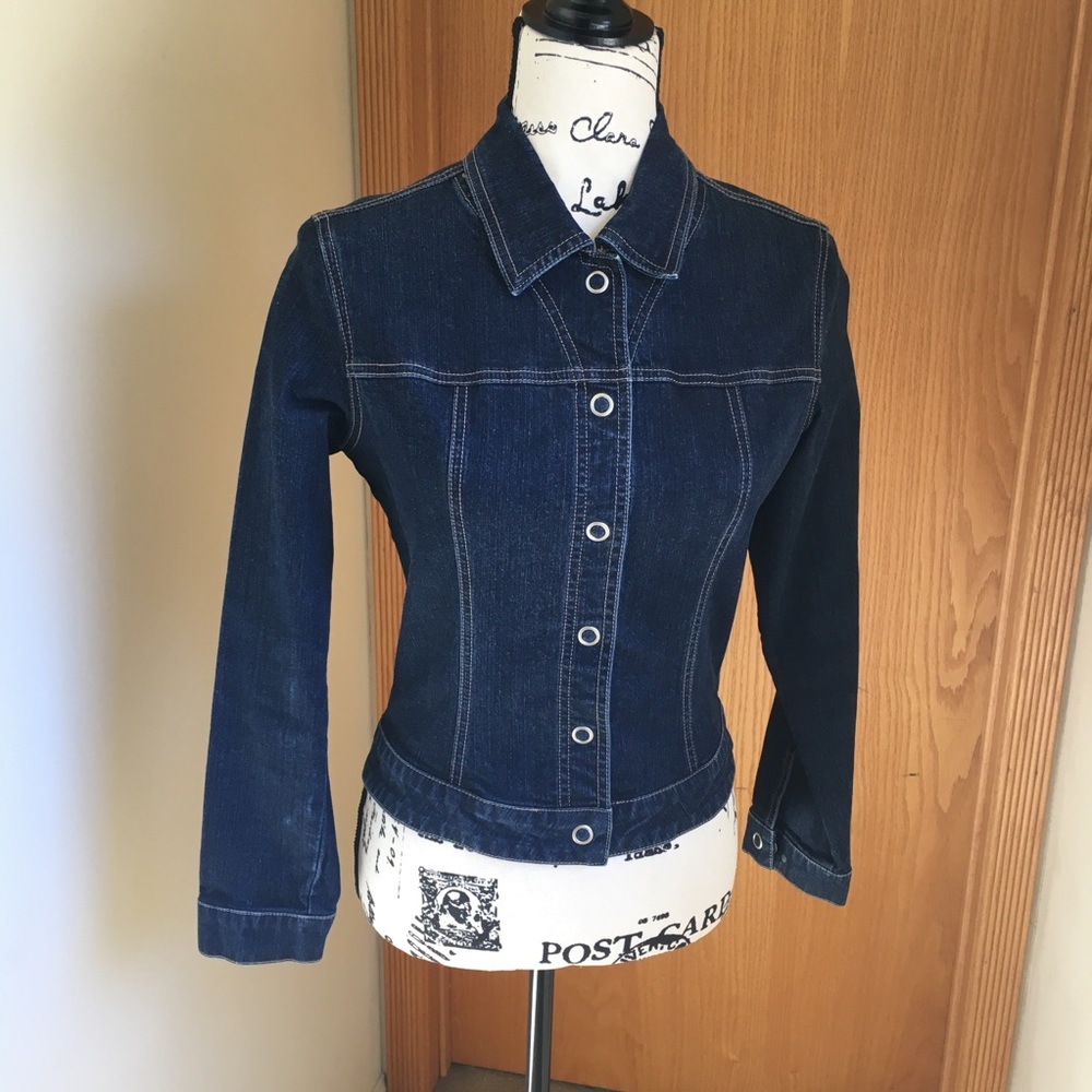 🎉HP🎉 Guess Jeans Denim Jacket